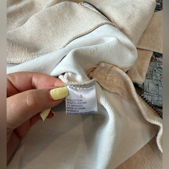 Cream Women's Sweater - Picture 5 of 6